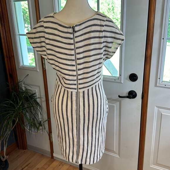 Olive & Oak Cotton Blend Dress - Picture 2 of 8